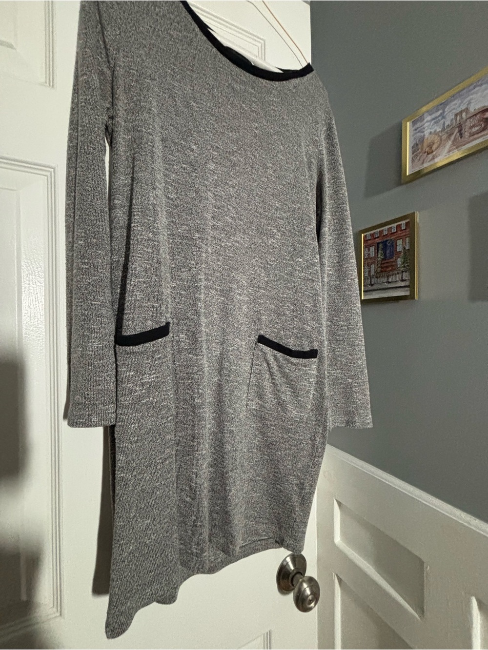 Women’s Long Sleeve Pocket Dress